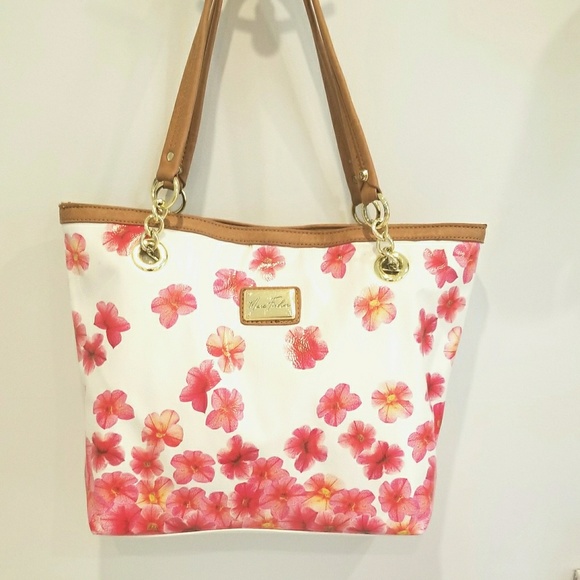 Marc Fisher Handbags - Marc Fisher floral purse